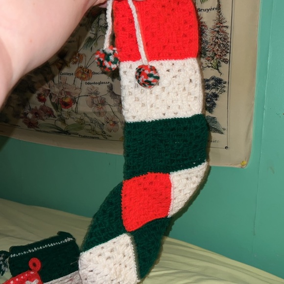 stunning vintage crocheted christmas stocking bundle - Picture 3 of 7